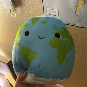 Roman the earth squishmallow